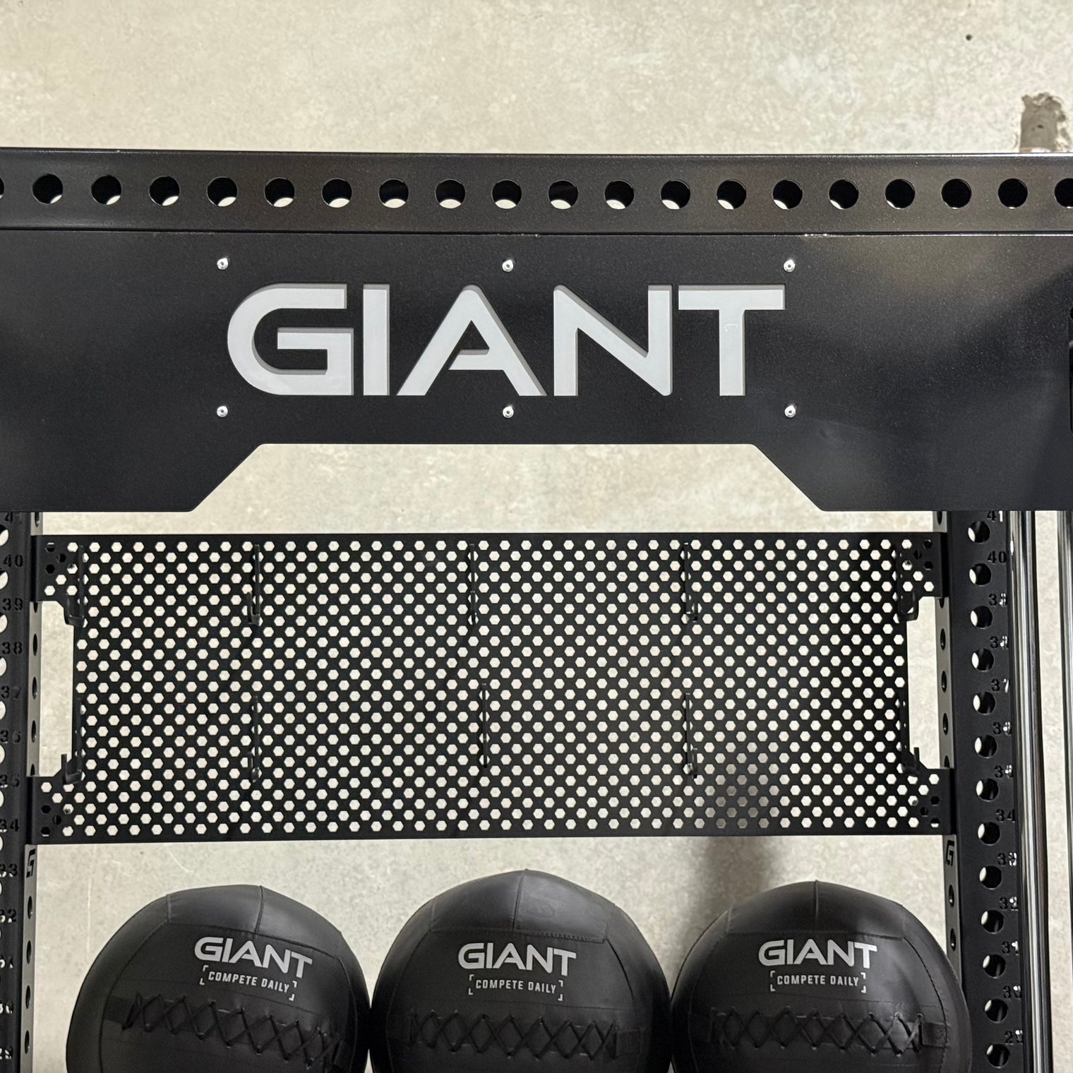 GIANT AXIS Peggy Cable Attachment Board Crossmember