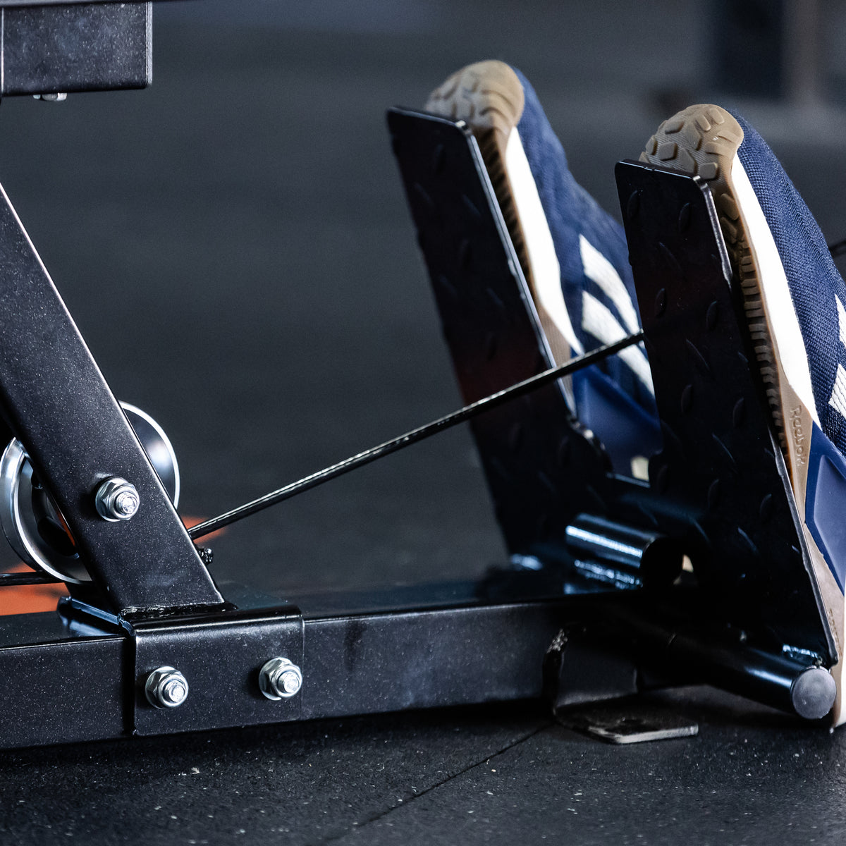 Standalone Lat Pulldown & Low Row Machine – Giant Lifting